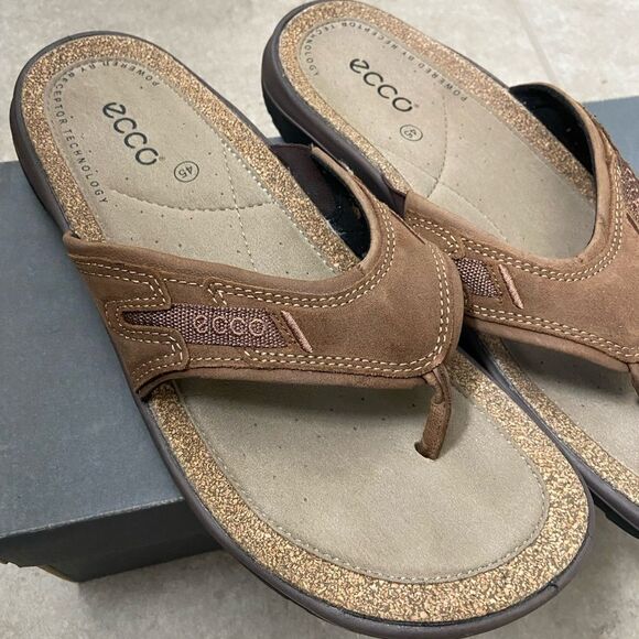 Ecco Waikiki Cocoa Brown Sandals - Picture 2 of 6